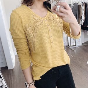 Heidi Lace Trimmed Henley In Honey